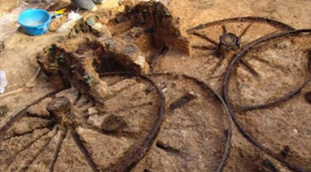 Bρέθηκε Θρακική άμαξα 2.500 ετών από τους αρχαιολόγους!
