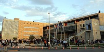 Πορεία εργαζομένων στο δήμο Θεσσαλονίκης συνοδεία Φιλαρμονικής