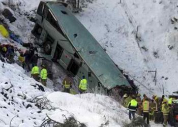 ΗΠΑ: Εννέα νεκροί από συντριβή τουριστικού λεωφορείου