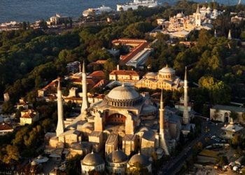 Πρώτη στην προτίμηση των Ελλήνων η Κωνσταντινούπολη
