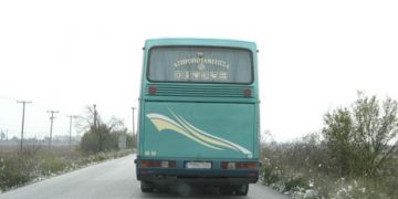 Γερασμένα τουριστικά και σχολικά λεωφορεία στην Αθήνα