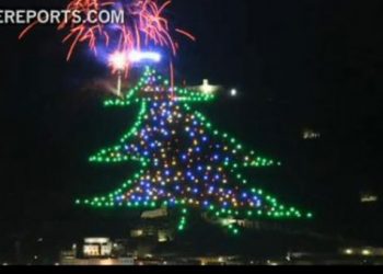 Το μεγαλύτερο χριστουγεννιάτικο δέντρο στον κόσμο