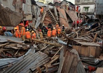 Εκατοντάδες οι νεκροί από κατάρρευση κτιρίου στο Μπαγκλαντές