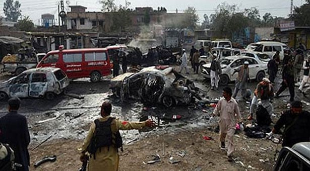 Μακελειό στο Πακιστάν από βομβιστική επίθεση