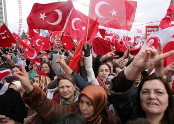 Τι θυμούνται οι Τούρκοι μετά από είκοσι χρόνια...