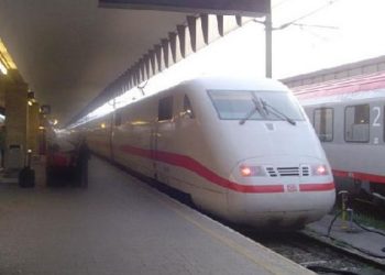 Μετωπική σύγκρουση τρένων στη Βιέννη