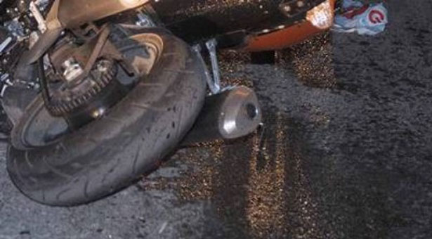 Οδηγός με μπλέ Peugeot σκότωσε και εγκατέλειψε μοτοσικλετιστή