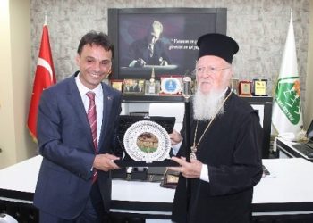 Δήμαρχος Ματσούκας προς Πατριάρχη: «Απόδειξη ανεκτικότητας η λειτουργία στη Σουμελά»