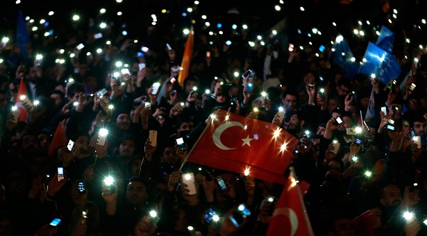 Με αέρα νικητή ο Ερντογάν στις προεδρικές κάλπες της Τουρκίας