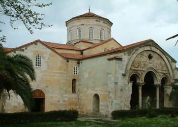 Οι Τούρκοι καταστρέφουν τις εκκλησίες του Πόντου