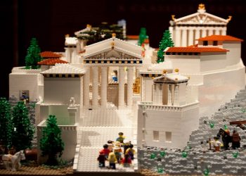 Μια Ακρόπολη από τουβλάκια Lego στο Μουσείο της Ακρόπολης