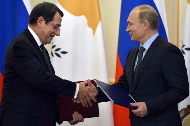 Υπεγράφη στρατιωτική συνεργασία Κύπρου-Ρωσίας