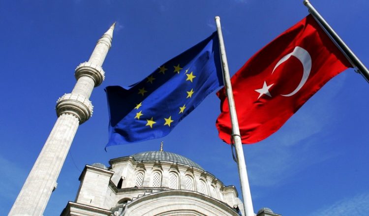 Η ΕΕ καλεί την Τουρκία να μην κατασκευάσει πυρηνικό σταθμό στο Άκουγιου