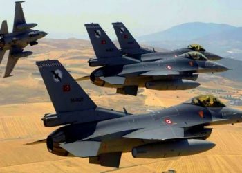 Τουρκικά F-16 πέταξαν πάνω από τους Ανθρωποφάγους