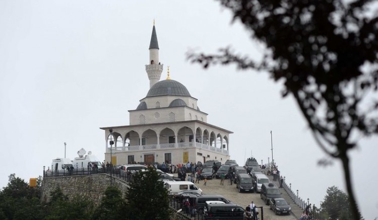 Τι συνέβη στον Ερντογάν όταν πήγε να εγκαινιάσει τζαμί στη Ριζούντα (φωτο)