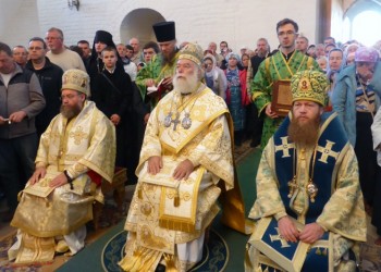 Πατριαρχική Θεία Λειτουργία στην Ιερά Μονή Σολόφσκι