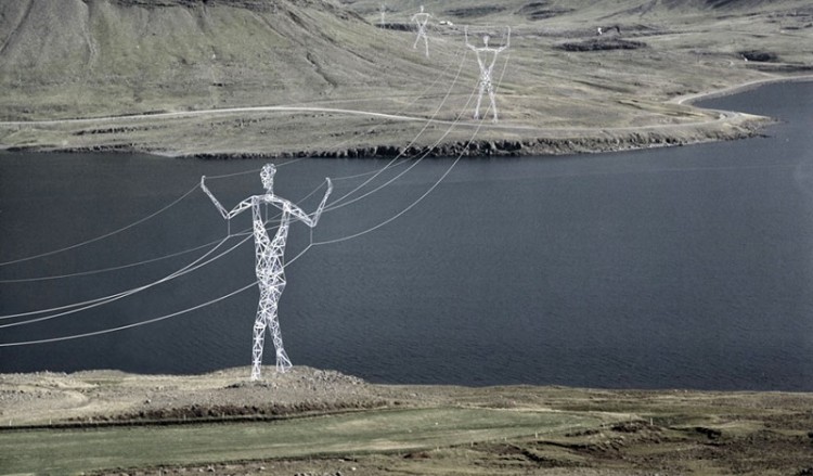 Aρχιτέκτονες μετέτρεψαν σε αγάλματα πυλώνες ηλεκτροδότησης στην Ισλανδία (φωτο)