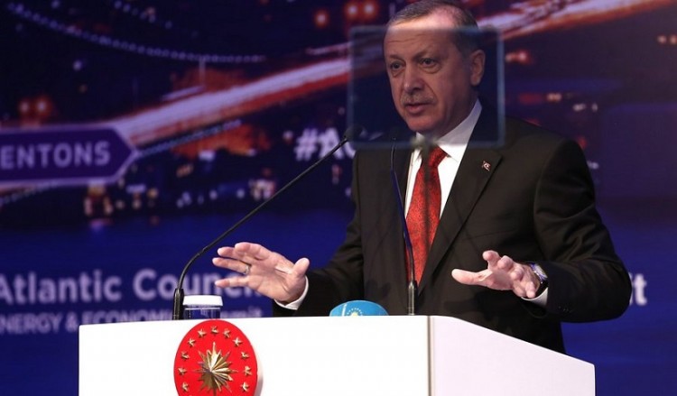 Έκκληση Ερντογάν για νέο Σύνταγμα