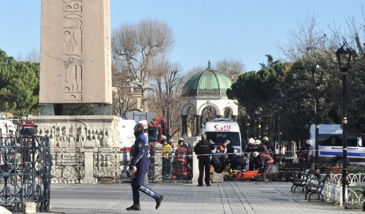 Τρόμος στην Κωνσταντινούπολη: Σύρος καμικάζι πίσω από την έκρηξη – 10 νεκροί, 15 τραυματίες