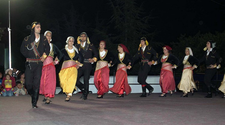 5ο Αντάμωμα Παραδοσιακών Χορών «Και σίτα χώρα στέκουνε αντάμαν τραγουδούνε» - Cover Image