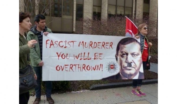 Έλληνες, Αρμένιοι και Κούρδοι διαδήλωσαν κατά του Ερντογάν στις ΗΠΑ (φωτο)