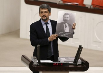 Ο Γκάρο Παϊλάν ζήτησε από τους Τούρκους βουλευτές να μιλήσουν για τη Γενοκτονία των Αρμενίων