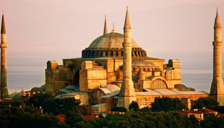 Χαρακόπουλος: Η Τουρκία συνεχίζει τις αυθαιρεσίες κατά χριστιανικών ναών