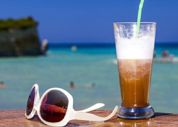 Любимые летние напитки греков, или могут ли в Греции прожить без кофе?