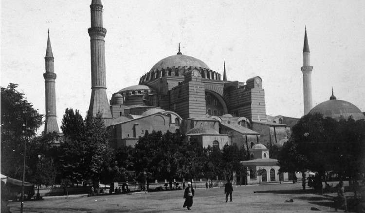 Έκθεση φωτογραφίας με γοητευτικές πτυχές της Κωνσταντινούπολης του 19ου αιώνα