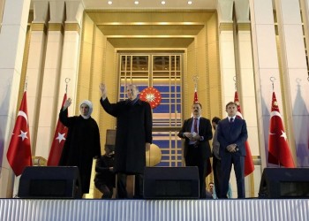 Ο Ερντογάν αρνείται πως μετατρέπεται σε δικτάτορα