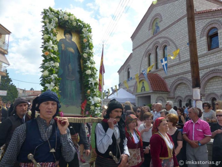 Τιμητικό άγημα Πόντιων στην Αγία Παρασκευή Καστοριάς (φωτο)