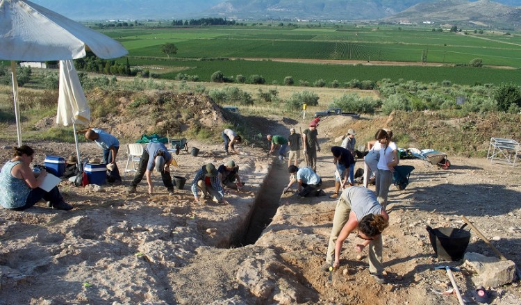 Κοντά στον Ορχομενό βρέθηκε ένας από τους μεγαλύτερους μυκηναϊκούς τάφους! (φωτο)