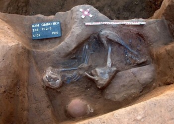 Βρέθηκε ακέφαλο άγαλμα που ίσως ανήκει στην αρχαία θεά Αρτέμιδα (φωτο)