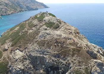 Ελληνική πυραμίδα 4.000 ετών σε φυσικό ακρωτήριο της νήσου Κέρου