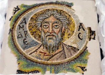 Παρουσιάστηκε σπάνιο ψηφιδωτό του Αποστόλου Ανδρέα – Το είχε κλέψει Τούρκος αρχαιοκάπηλος από την Κύπρο