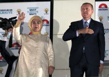 Στα χέρια του Ερντογάν όλη η Τουρκία μετά τις εκλογές – Κέρδισε από τον α' γύρο