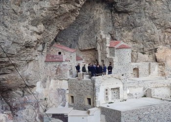 Στο μοναστήρι της Παναγίας Σουμελά στον Πόντο ο Πατριάρχης Βαρθολομαίος – Προχωρούν τα έργα στη μονή