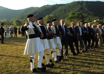 Ο Δεκαπενταύγουστος στο Συρράκο και τη Βλάστη προς εγγραφή στον κατάλογο Άυλης Πολιτιστικής Κληρονομιάς της UNESCO