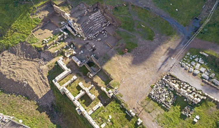 Αρχαίο ελληνικό θέατρο στη Σμύρνη έρχεται στο φως από αρχαιολόγους