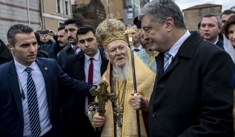 Το Οικουμενικό Πατριαρχείο απαντά για τα «ανταλλάγματα» για την Αυτοκεφαλία της Ουκρανίας