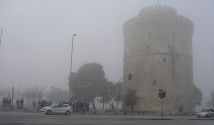 Προβλήματα από την ομίχλη στη Θεσσαλονίκη