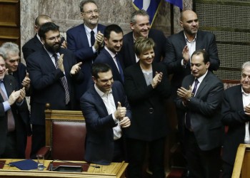 Έξι βουλευτές προσχωρούν εμμέσως στον ΣΥΡΙΖΑ