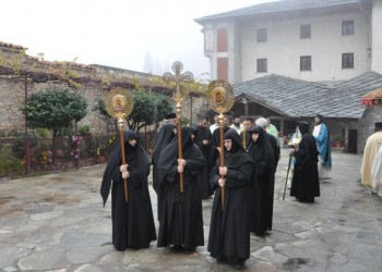 Πάσχα στην παλαιότερη μονή της Μακεδονίας, στην Παναγία την Εικοσιφοίνισσα