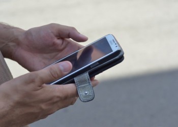 Πιερία: Έκλεψαν 18.530 ευρώ με μήνυμα στο κινητό