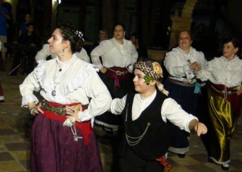 Χορός και τραγούδι με άρωμα Μικράς Ασίας στο Βαρβάσι Χίου