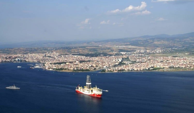 Πλέει προς Τουρκία το τρίτο πλωτό γεωτρύπανο της Άγκυρας 4