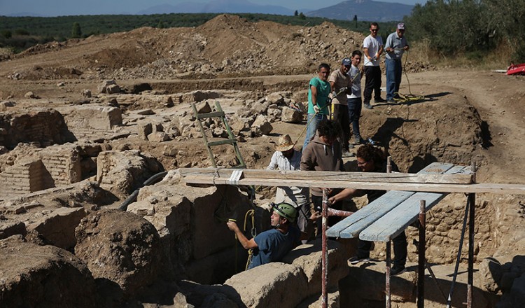 Αρχαία Τενέα: Νέα εντυπωσιακά ευρήματα στην πόλη που ανέθρεψε τον Οιδίποδα (φωτο)