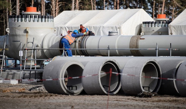 Nord Stream 2: Θύελλα αντιδράσεων για τις αμερικανικές κυρώσεις στις εταιρείες που συμμετέχουν στην κατασκευή του αγωγού
