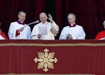 Βατικανό: Γεμάτο «φως»το μήνυμα του Πάπα Φραγκίσκου για τα Χριστούγεννα 2019