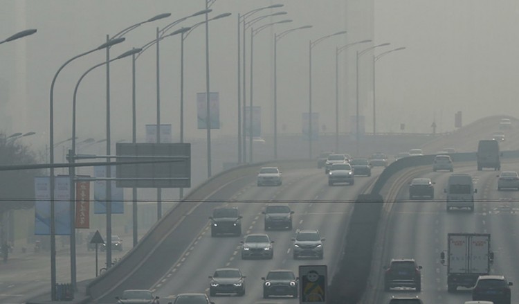 Η ρύπανση του αέρα επιβαρύνει την υγεία και των νεφρών